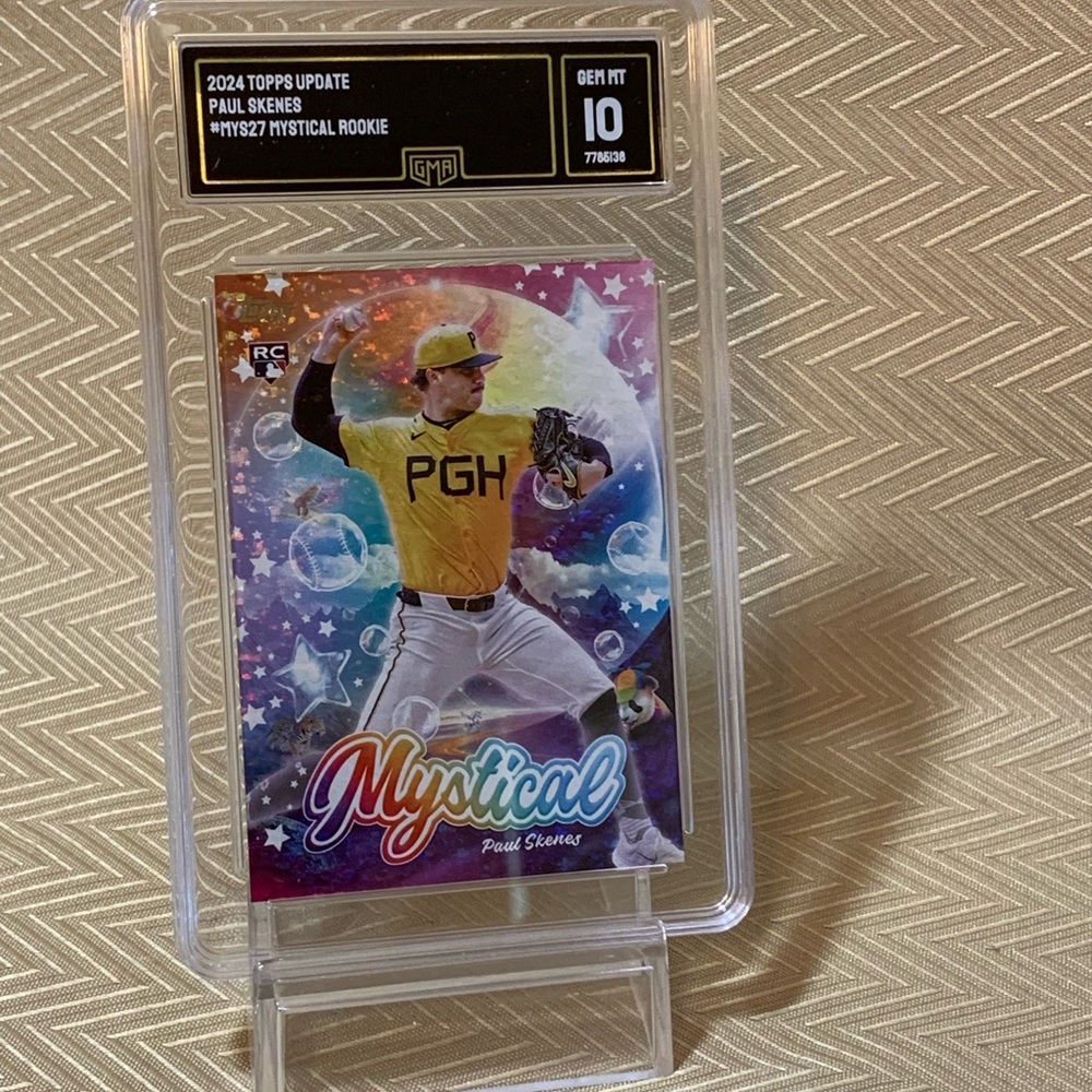 Paul Skenes Topps Update Mystical Rookie card